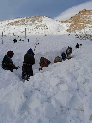 Эрэн хайх ажиллагаа үргэлжилж байна